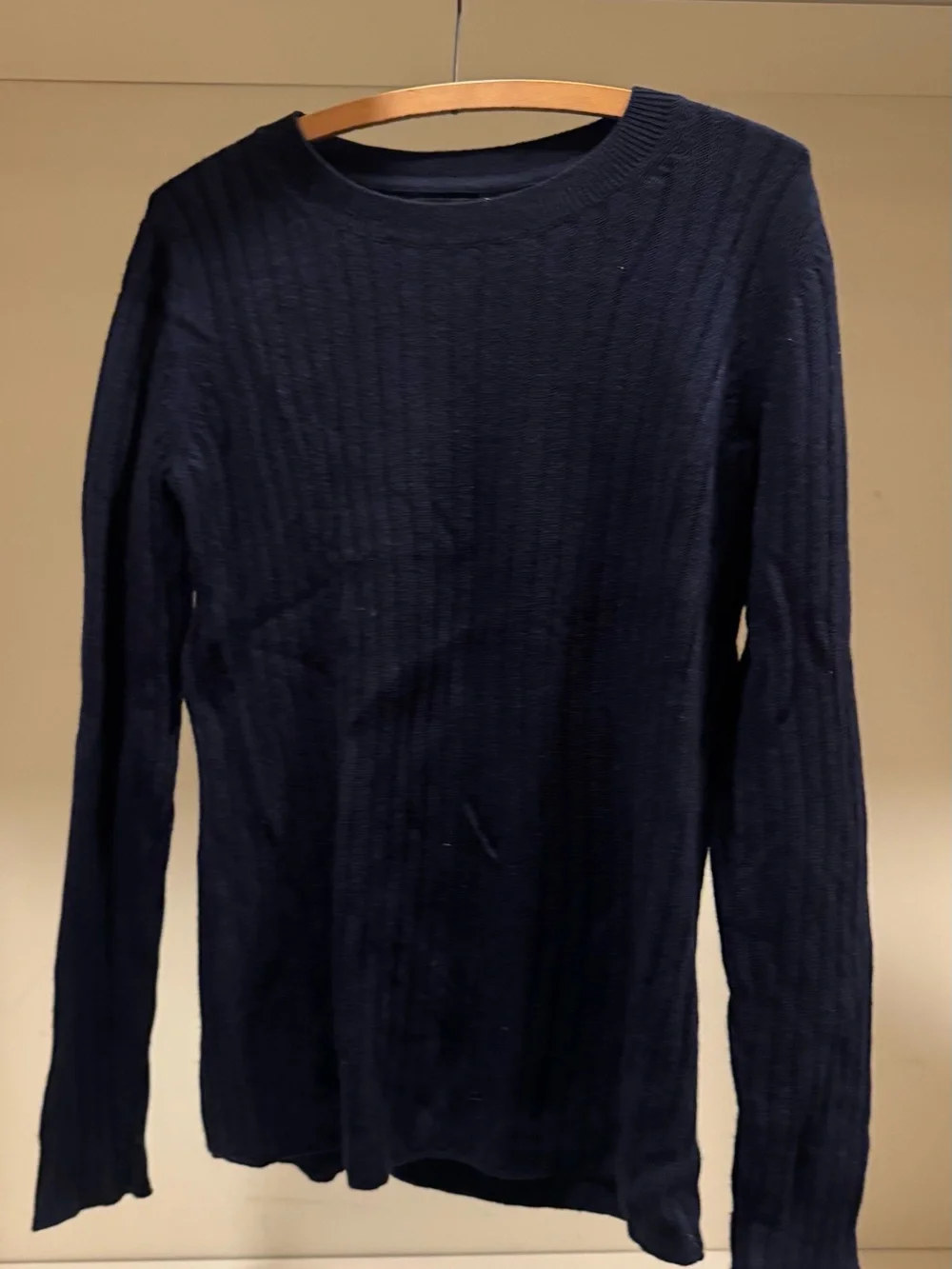 Banana Republic Men's Navy Ribbed Crewneck Sweater